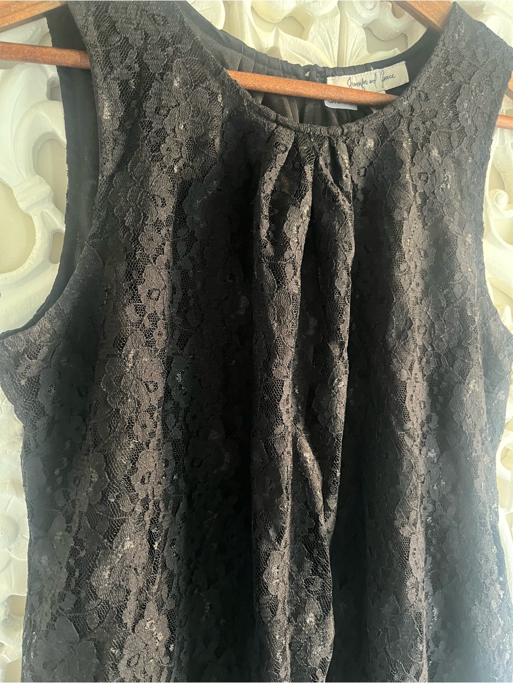 Jennifer & Grace Black Lace Sleeveless Blouse L Keyhole Back Dressy Top - Picture 2 of 7